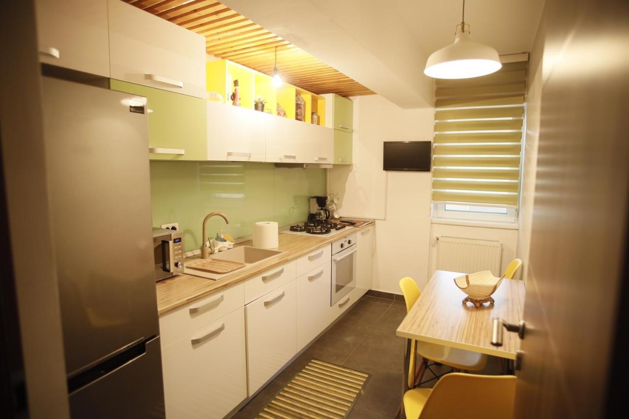 Apartmán Rcc 3 Apartament Focşani Exteriér fotografie